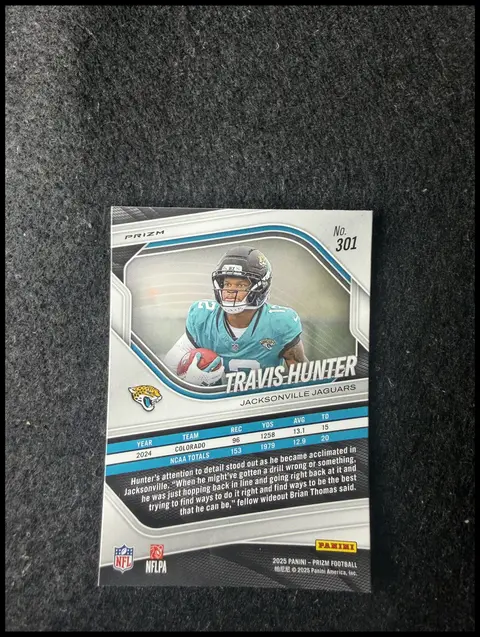 Back of TRAVIS HUNTER